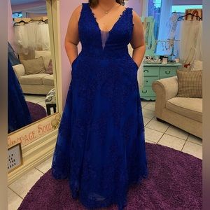 New prom dress only worn once, dark blue, Sherri Hill